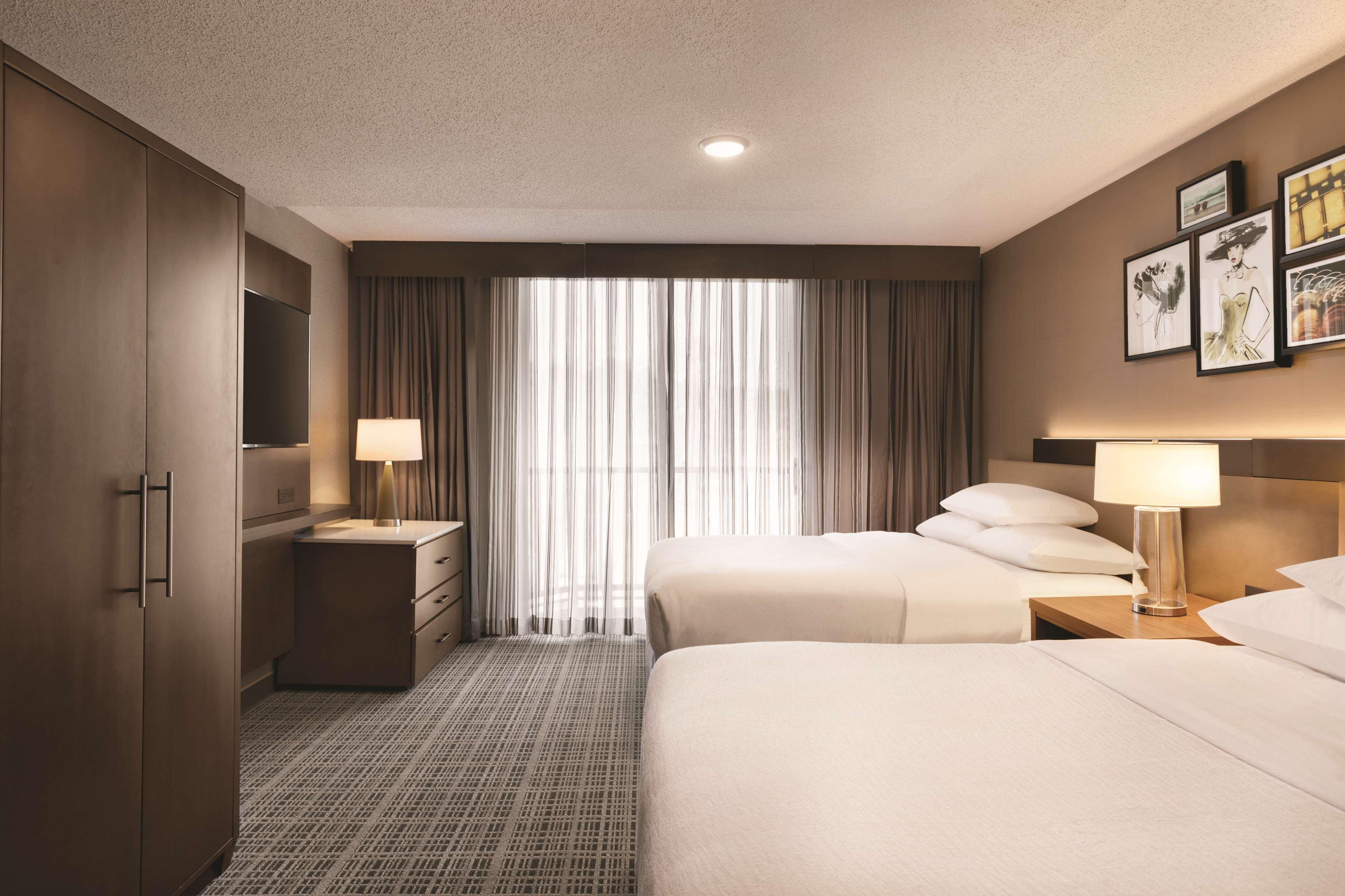 เอมบาสซี สวีท บาย ฮิลตัน ริชมอนด์ Hotel ดัมบาร์ตัน ภายนอก รูปภาพ